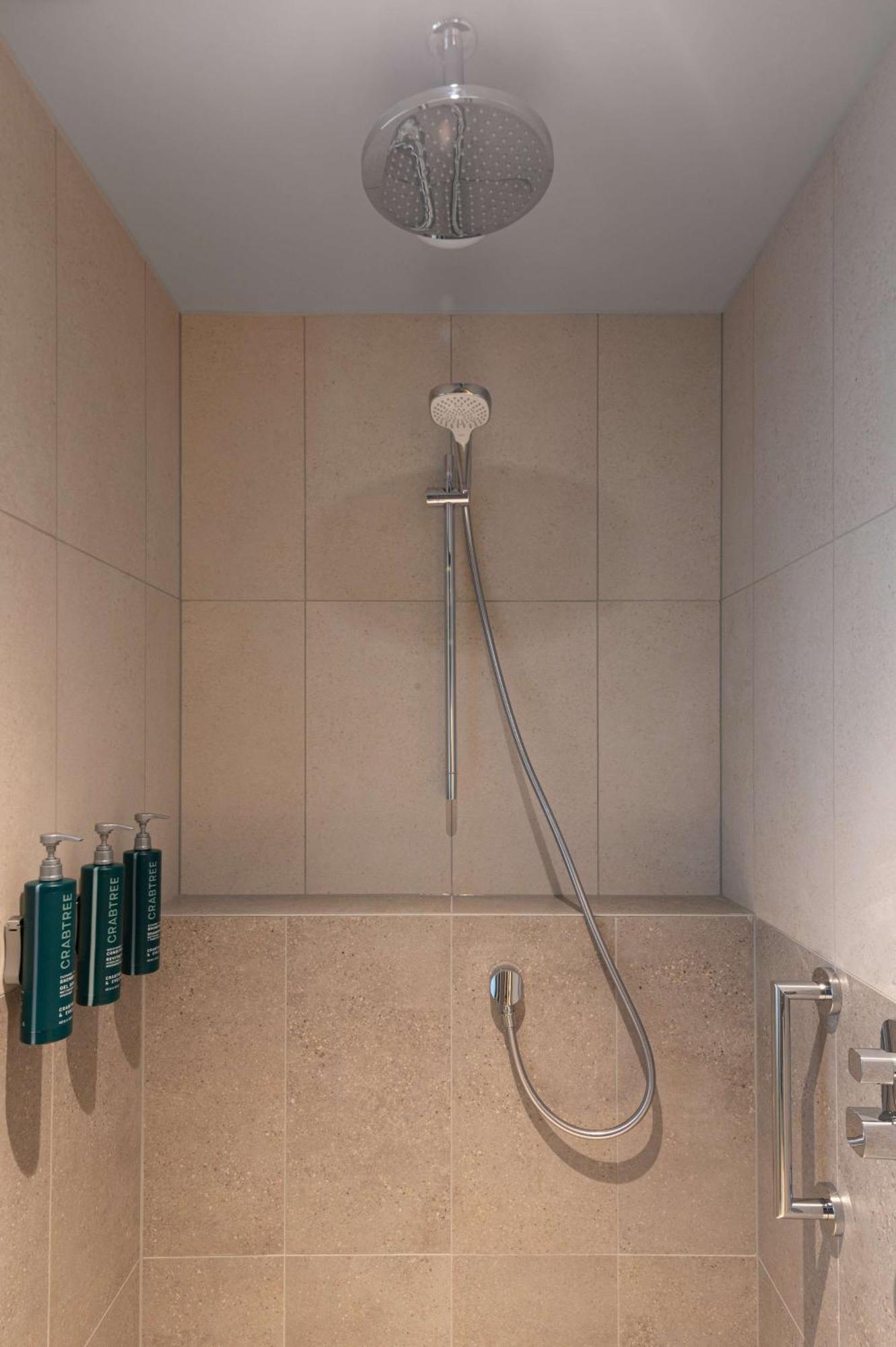 Hilton Garden Silverstone Hotel 4*