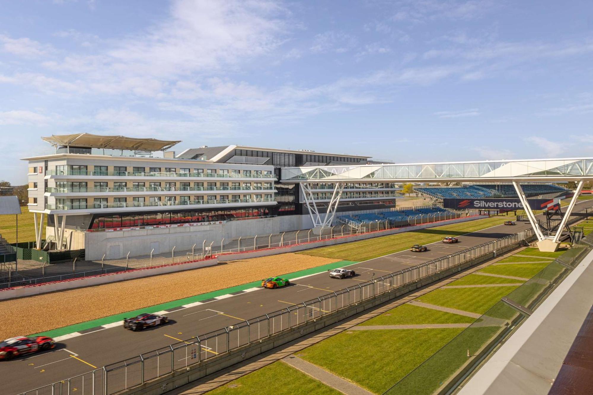 Hilton Garden Silverstone 4* Towcester